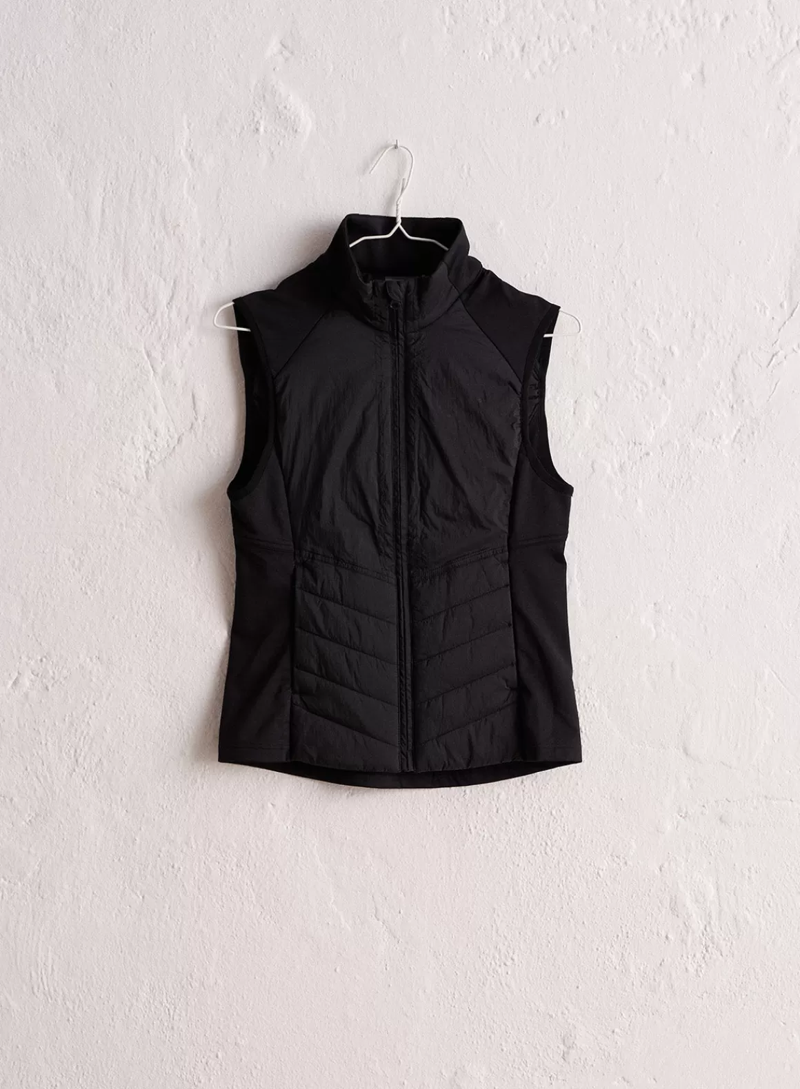 AIM’N Black Hybrid Vest