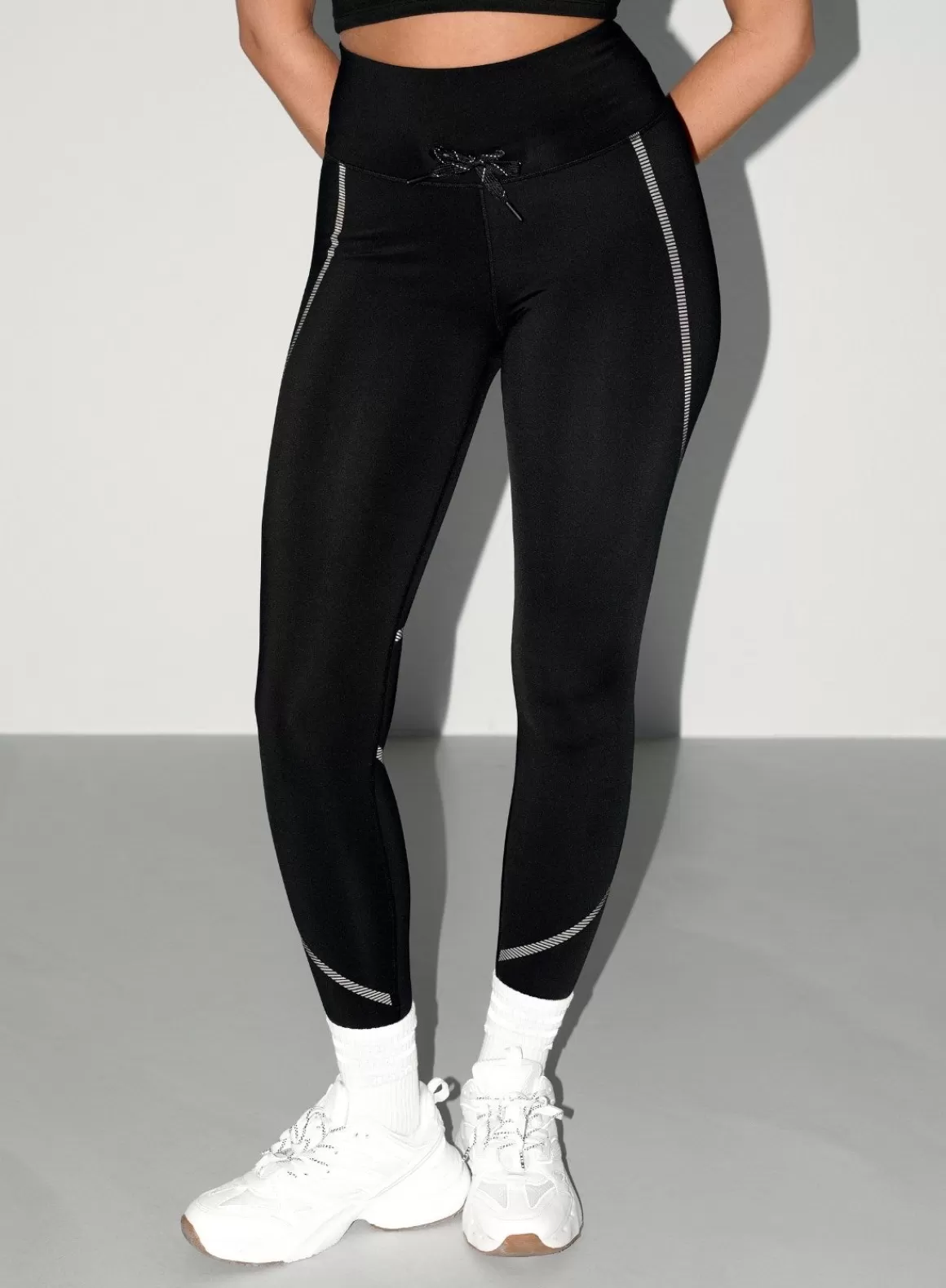 AIM’N Black Reflective Warming Tights