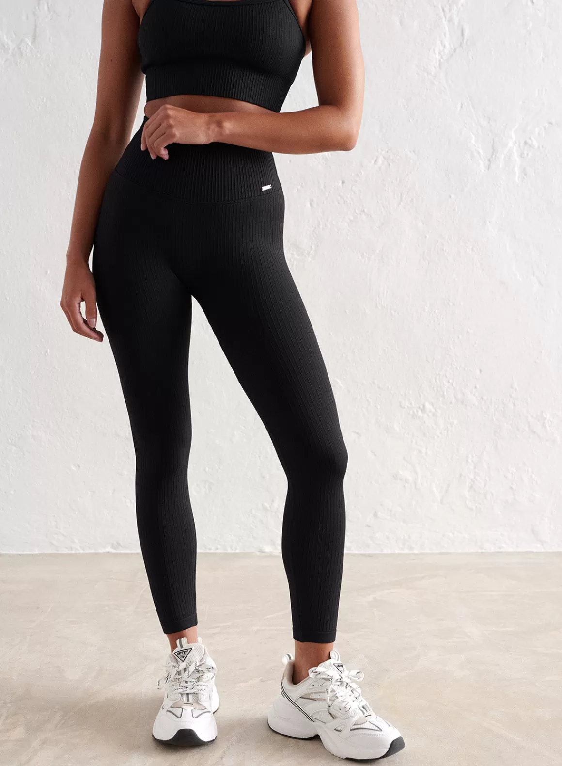 AIM’N Ribbed Seamless Petite Tights