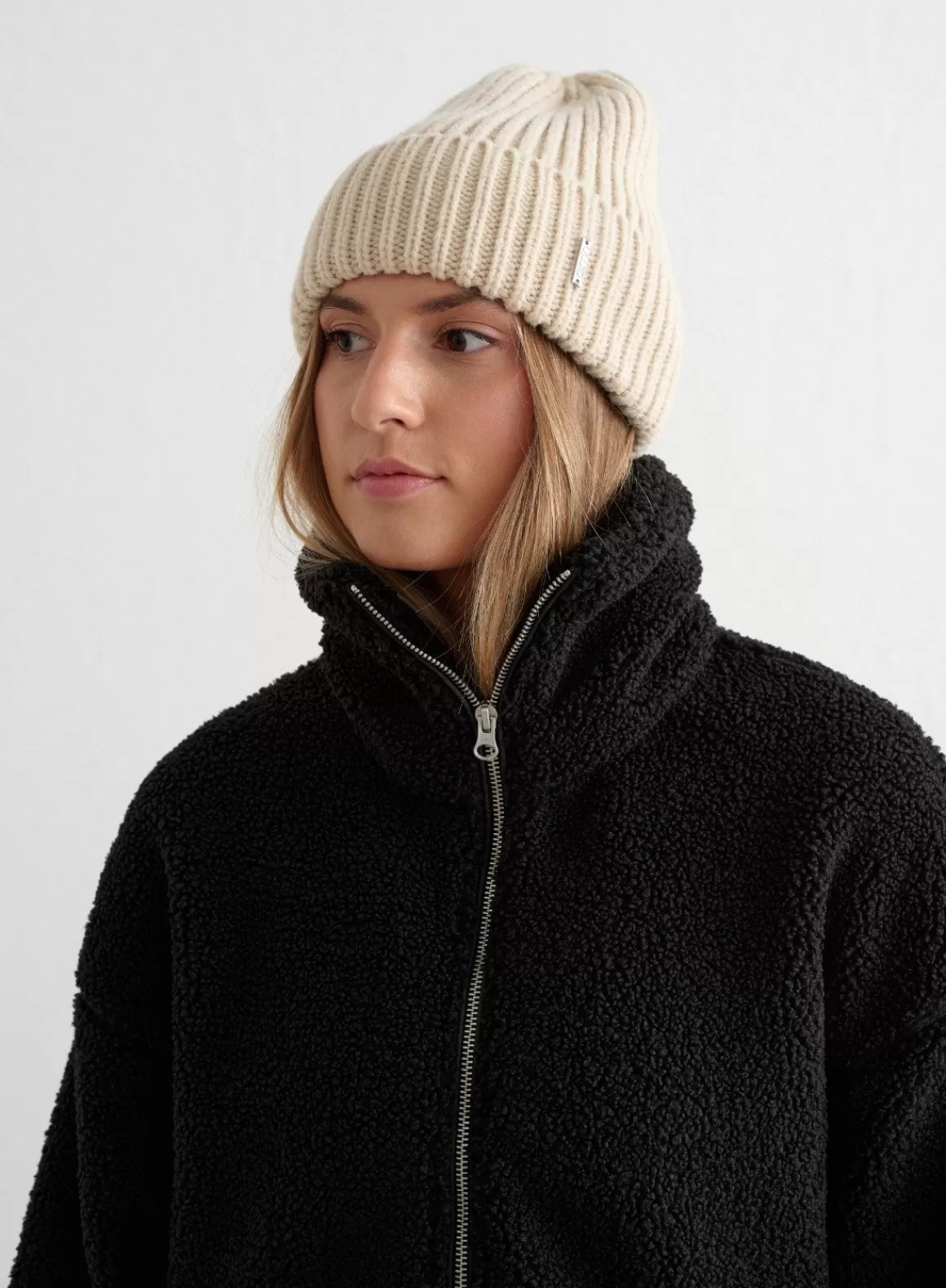 AIM’N Café Au Lait Chunky Beanie