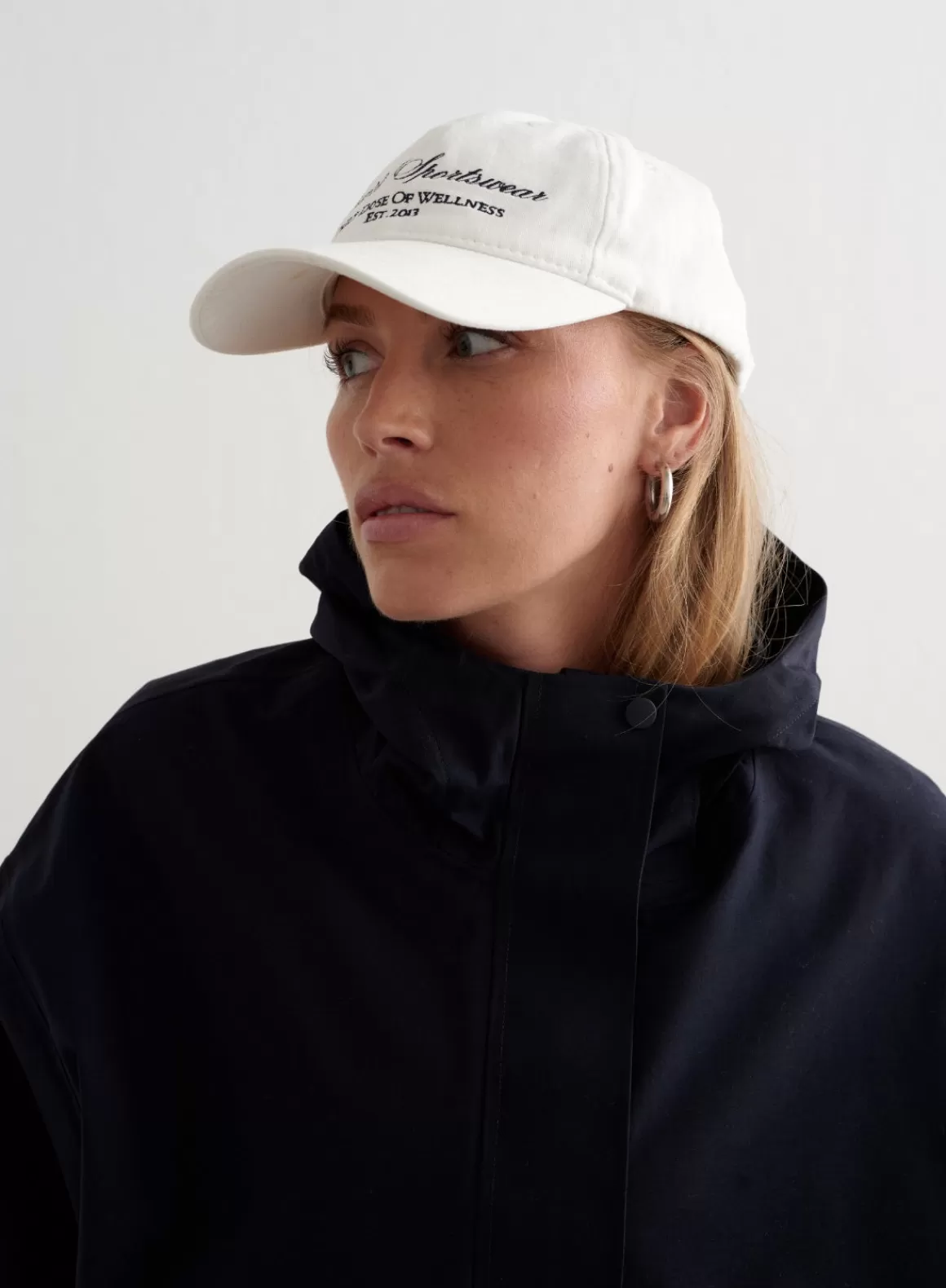 AIM’N Off White Heritage Cap