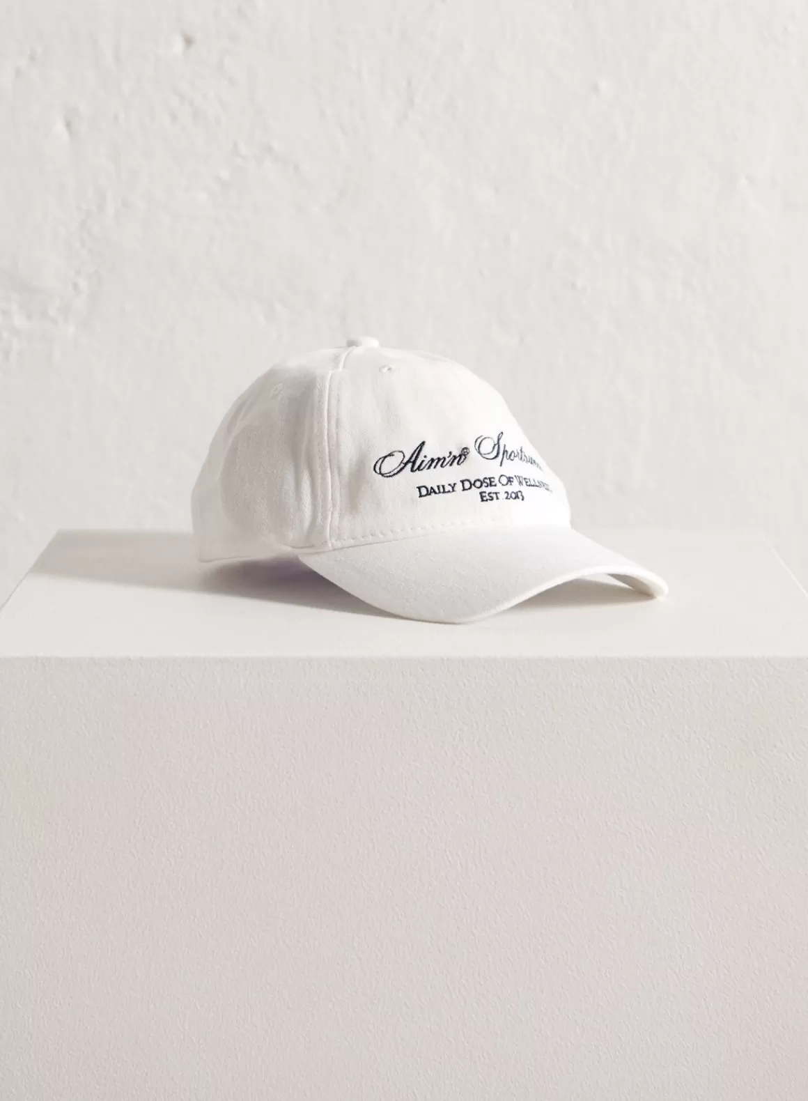 AIM’N Off White Heritage Cap