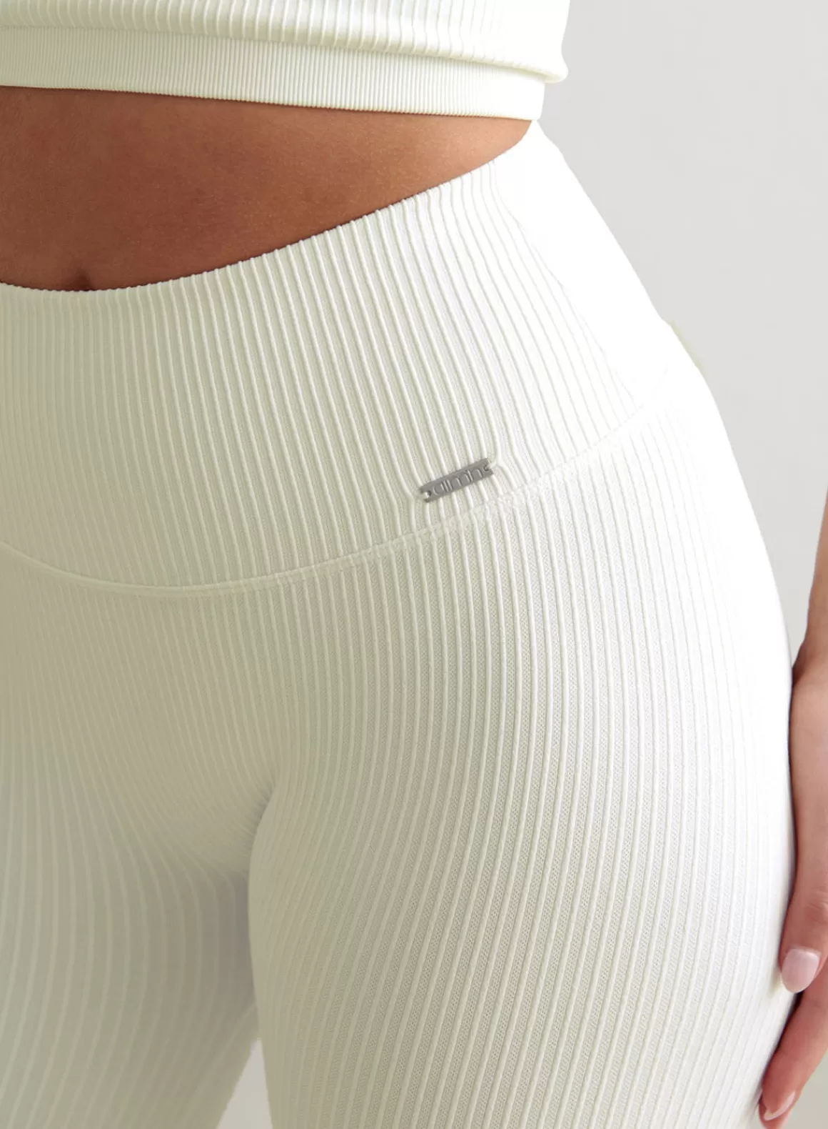 AIM’N Off-White Ribbed Seamless Biker Shorts